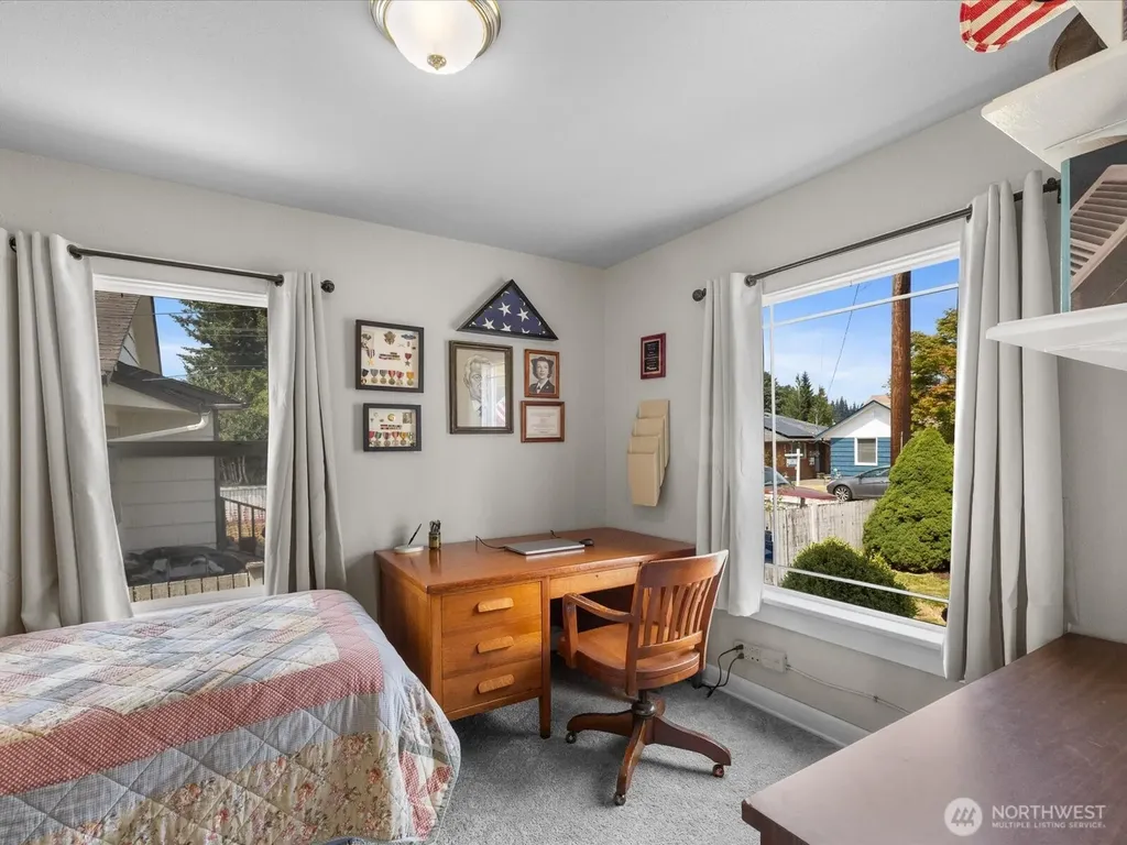 2212 Columbia Avenue Everett WA 98203