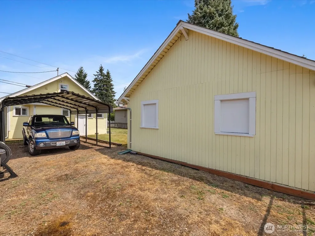 2212 Columbia Avenue Everett WA 98203
