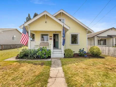 2212 Columbia Avenue Everett WA 98203