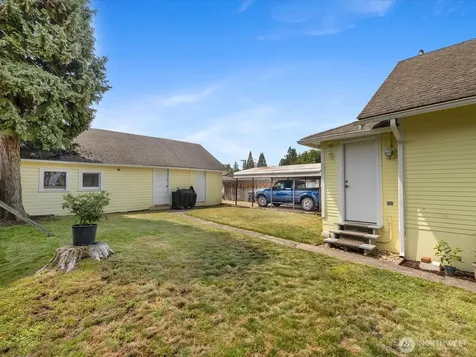 2212 Columbia Avenue Everett WA 98203