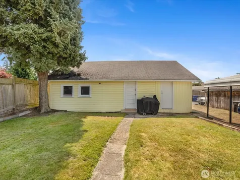 2212 Columbia Avenue Everett WA 98203