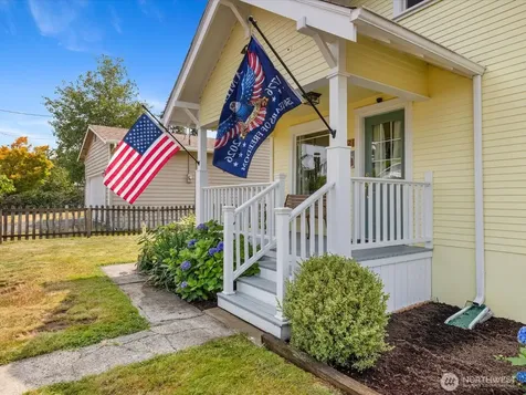 2212 Columbia Avenue Everett WA 98203