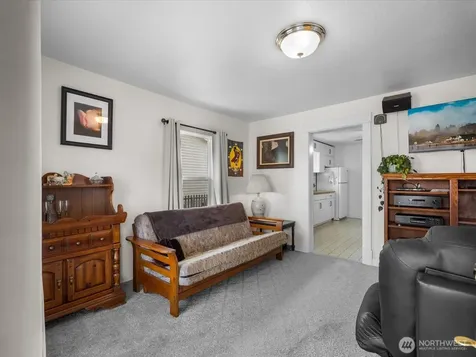 2212 Columbia Avenue Everett WA 98203