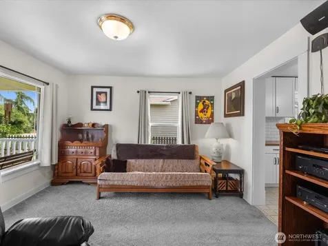 2212 Columbia Avenue Everett WA 98203