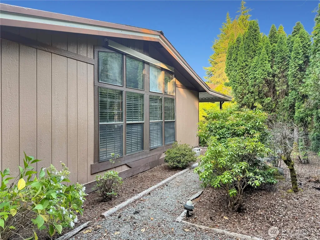2500 S 370th Street Federal Way WA 98003