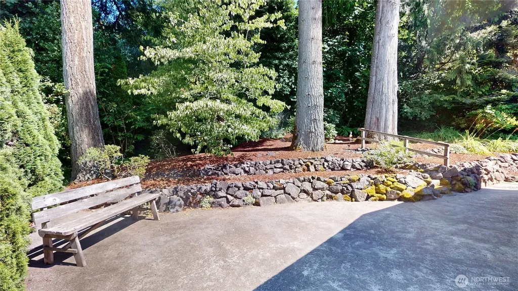 9470 Silver Creek Lane Bremerton WA 98311