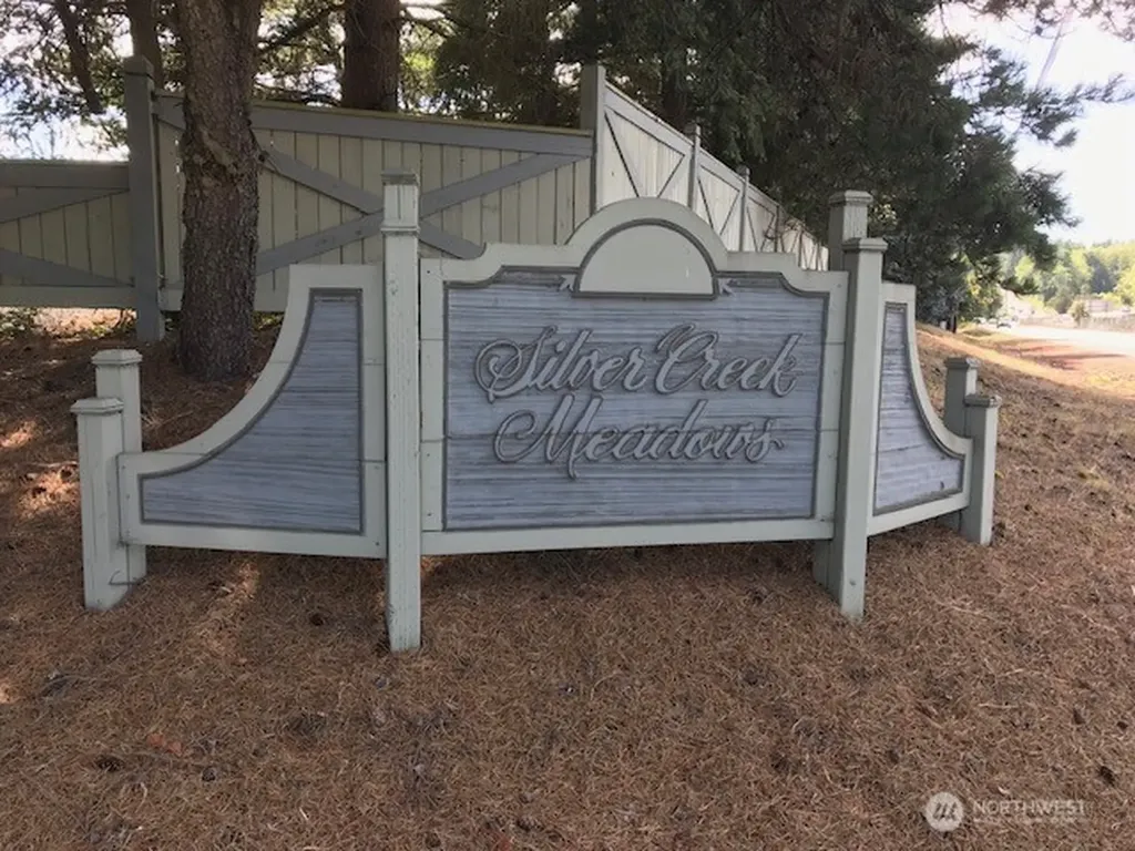 9470 Silver Creek Lane Bremerton WA 98311