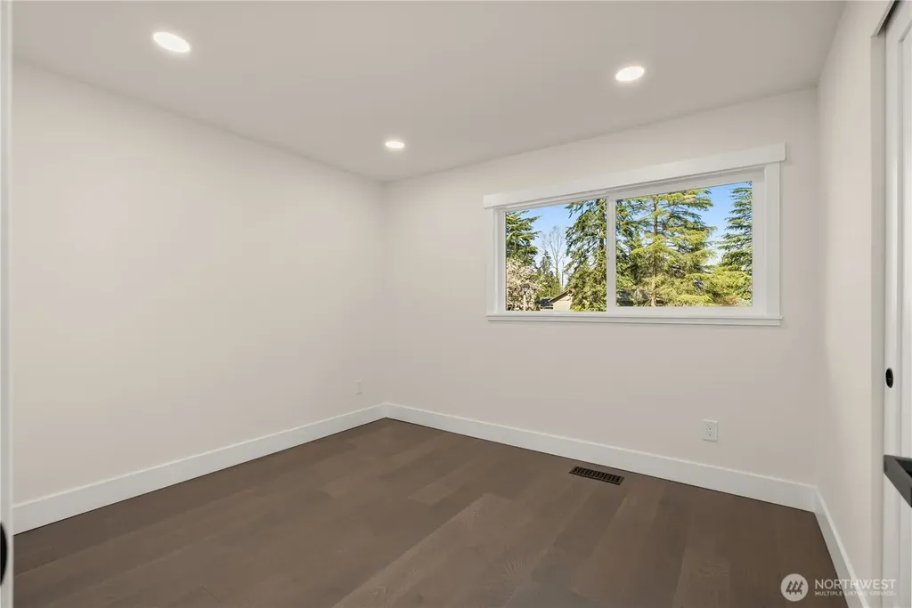 10811 NE 154th Court Bothell WA 98011
