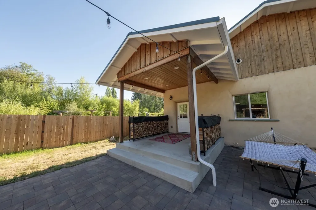 322 Cassidy Sequim WA 98382