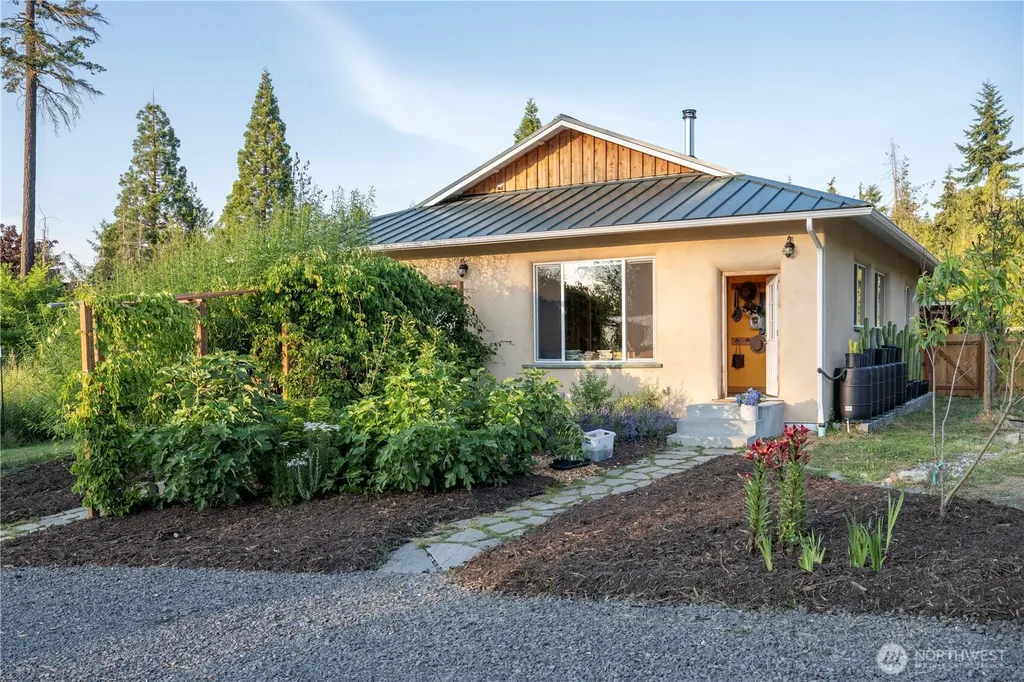 322 Cassidy Sequim WA 98382