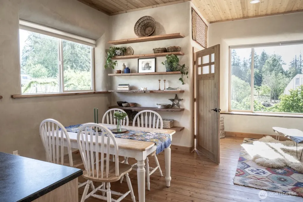 322 Cassidy Sequim WA 98382