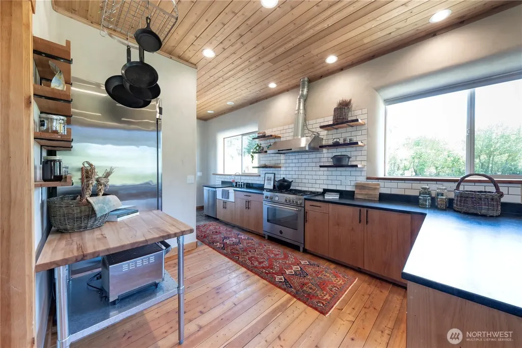 322 Cassidy Sequim WA 98382