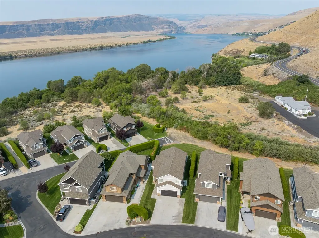9434 Yakima Lane NW Quincy WA 98848