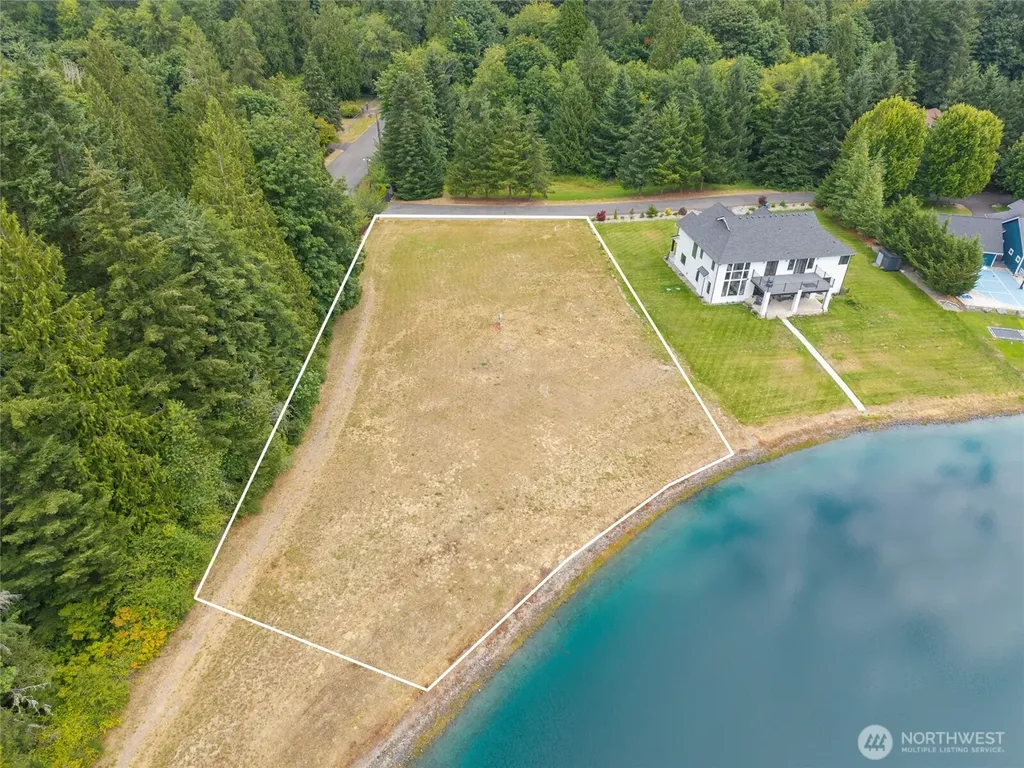 8017 Ski View Lane SW Olympia WA 98512