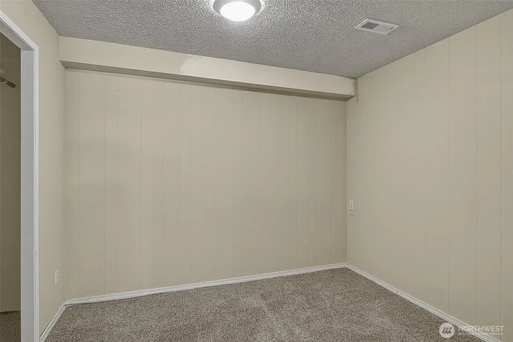 9804 241st Place SW Edmonds WA 98020