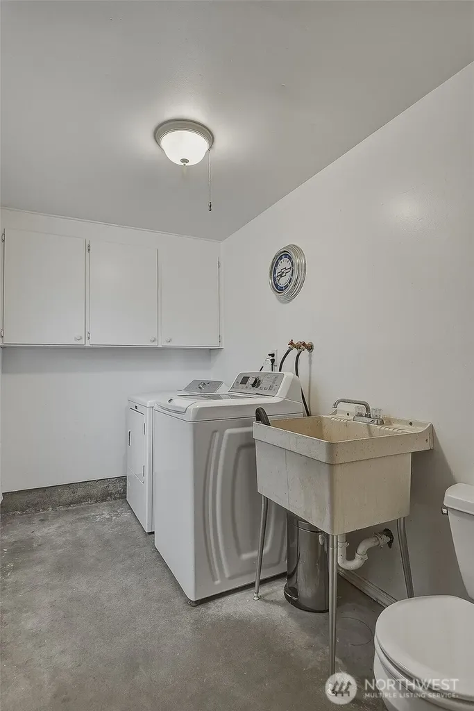 9804 241st Place SW Edmonds WA 98020