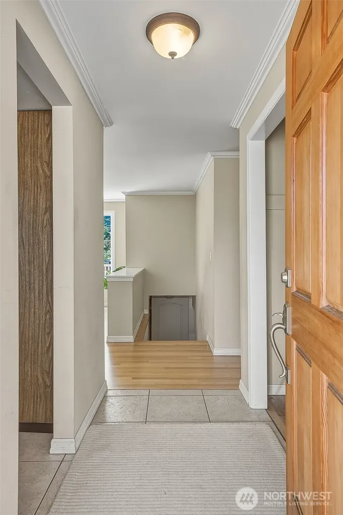 9804 241st Place SW Edmonds WA 98020