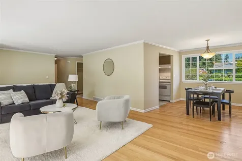9804 241st Place SW Edmonds WA 98020