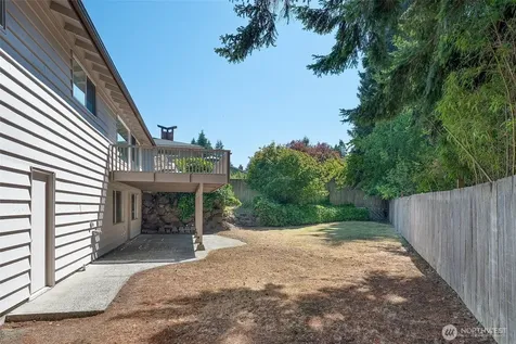 9804 241st Place SW Edmonds WA 98020