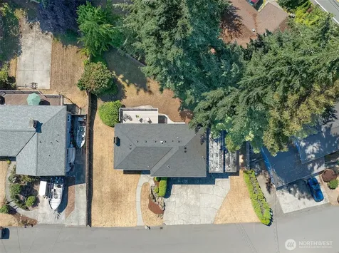 9804 241st Place SW Edmonds WA 98020
