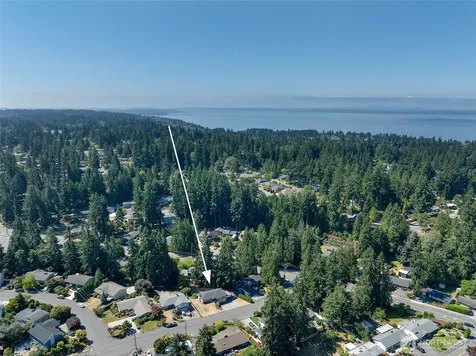 9804 241st Place SW Edmonds WA 98020