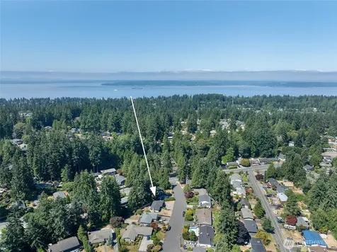9804 241st Place SW Edmonds WA 98020