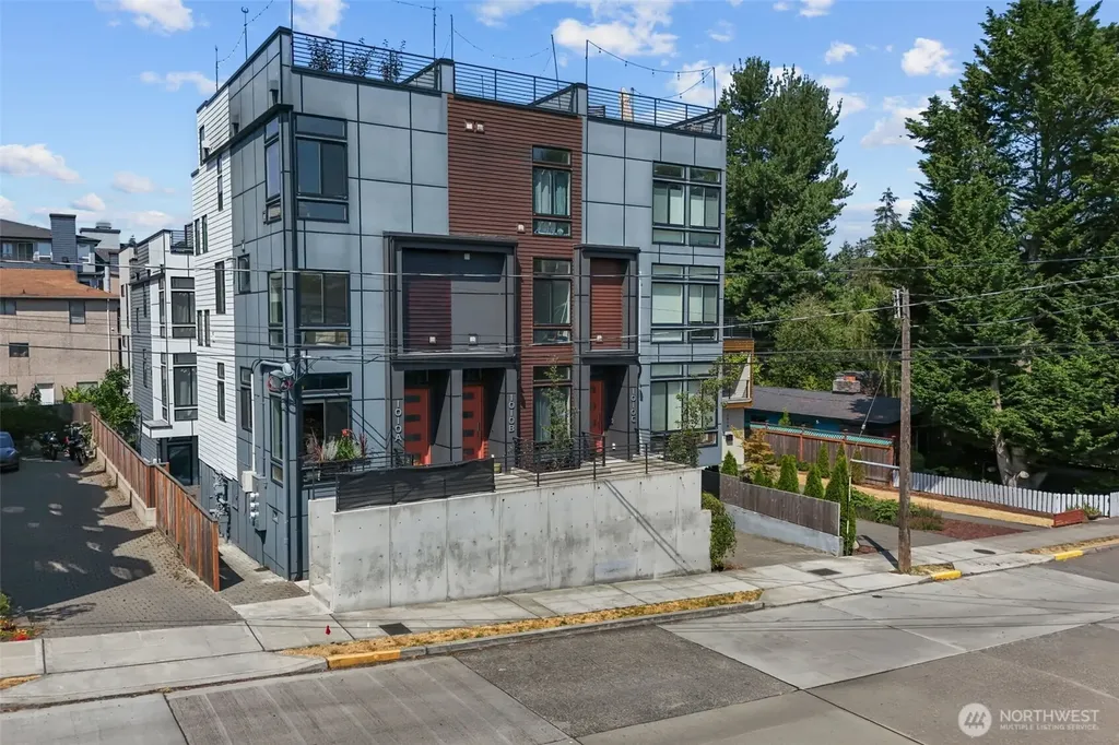 1010 NE 92nd Street Seattle WA 98115