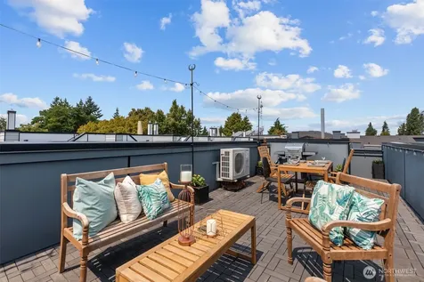 1010 NE 92nd Street Seattle WA 98115