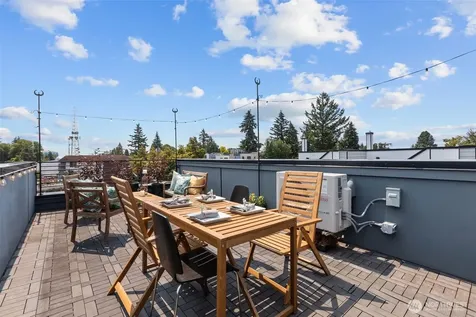 1010 NE 92nd Street Seattle WA 98115