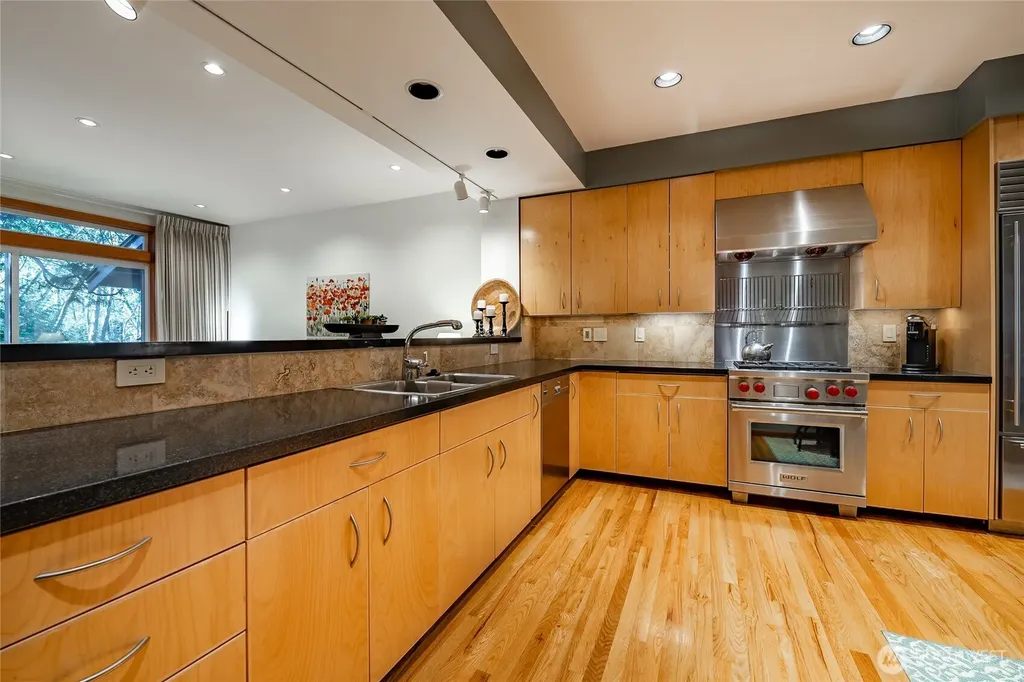 9141 Gleneagle Drive Blaine WA 98230
