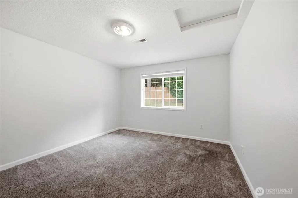 2417 SE Higgins Drive Vancouver WA 98683