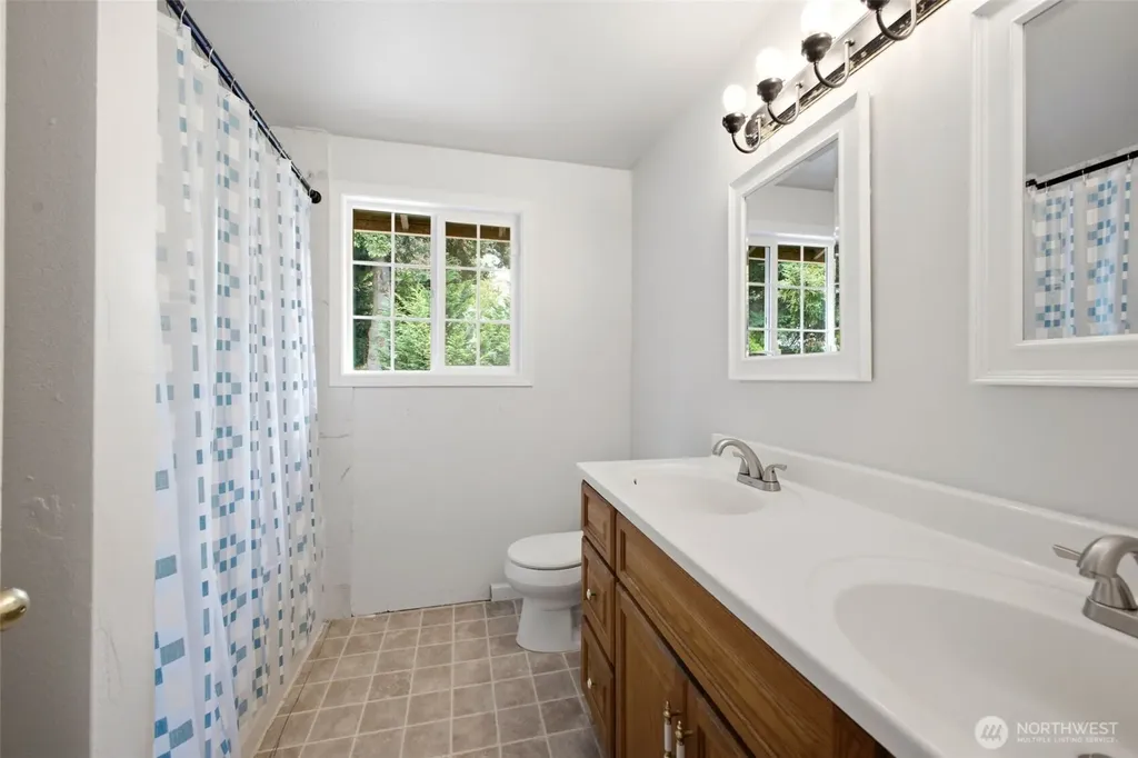 2417 SE Higgins Drive Vancouver WA 98683