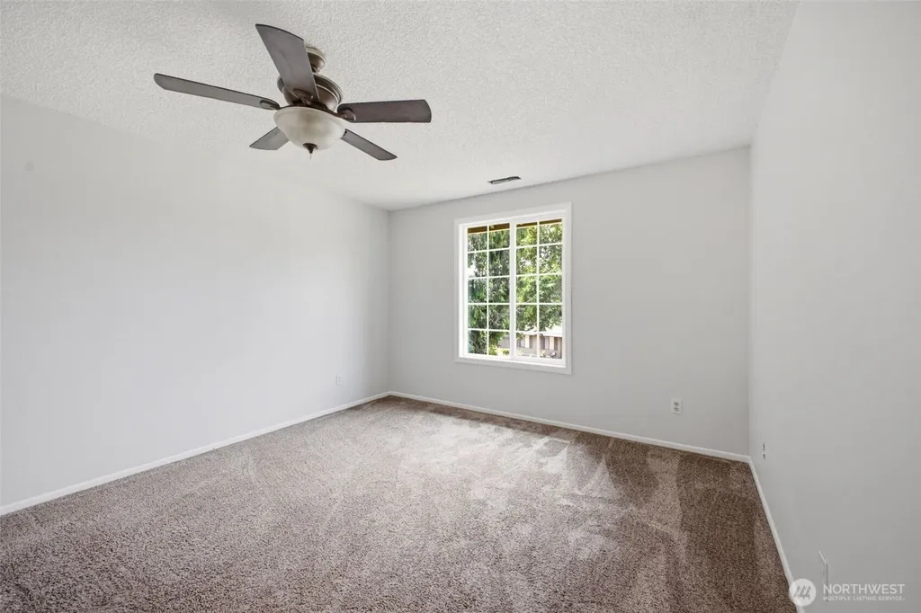 2417 SE Higgins Drive Vancouver WA 98683