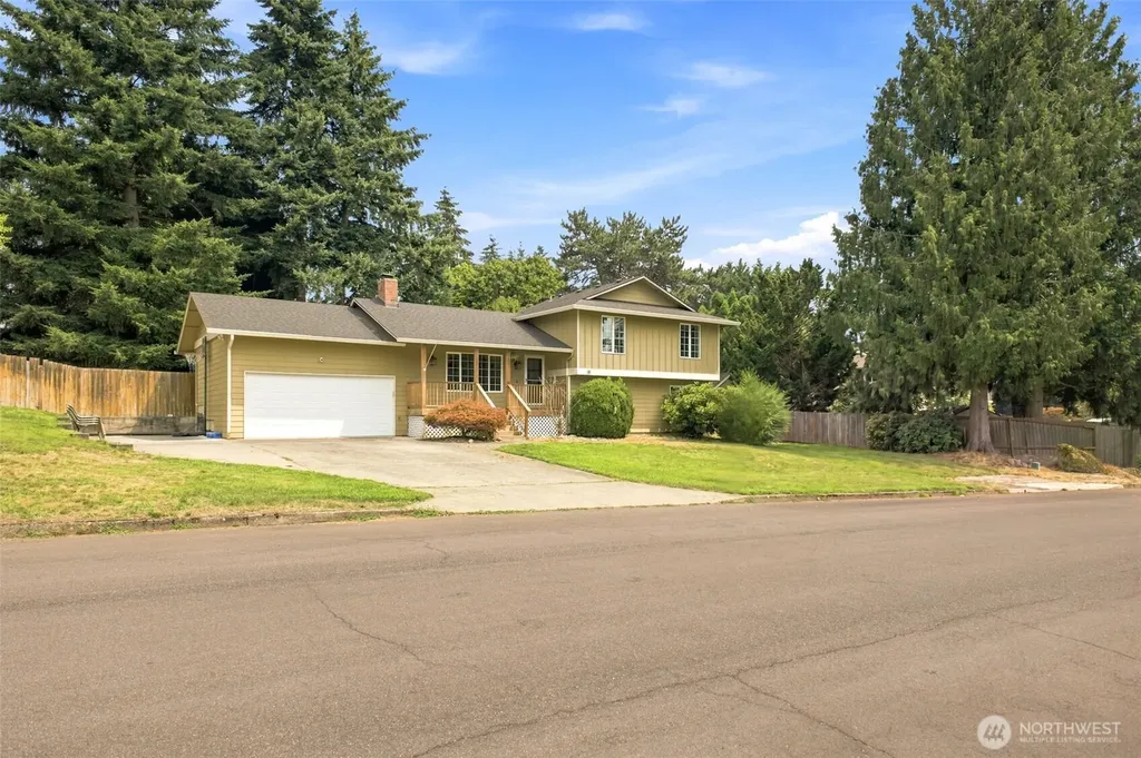 2417 SE Higgins Drive Vancouver WA 98683