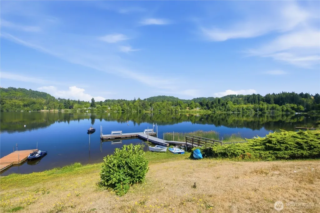 4707 Black Lake Belmore Road SW Olympia WA 98512