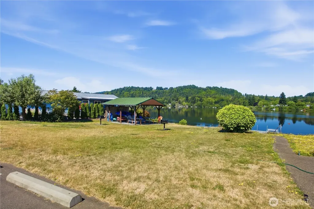 4707 Black Lake Belmore Road SW Olympia WA 98512