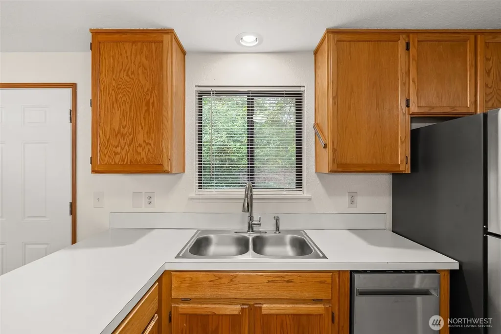 5006 Marian Drive NE Olympia WA 98516