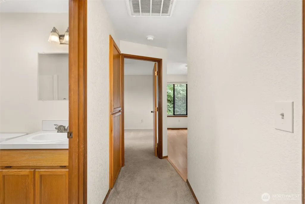 5006 Marian Drive NE Olympia WA 98516