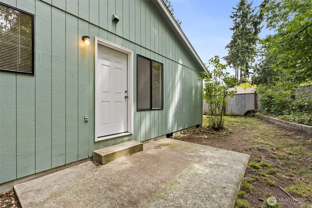 5006 Marian Drive NE Olympia WA 98516