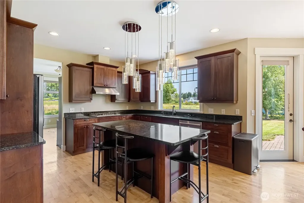3210 White Swan Lane Ferndale WA 98248