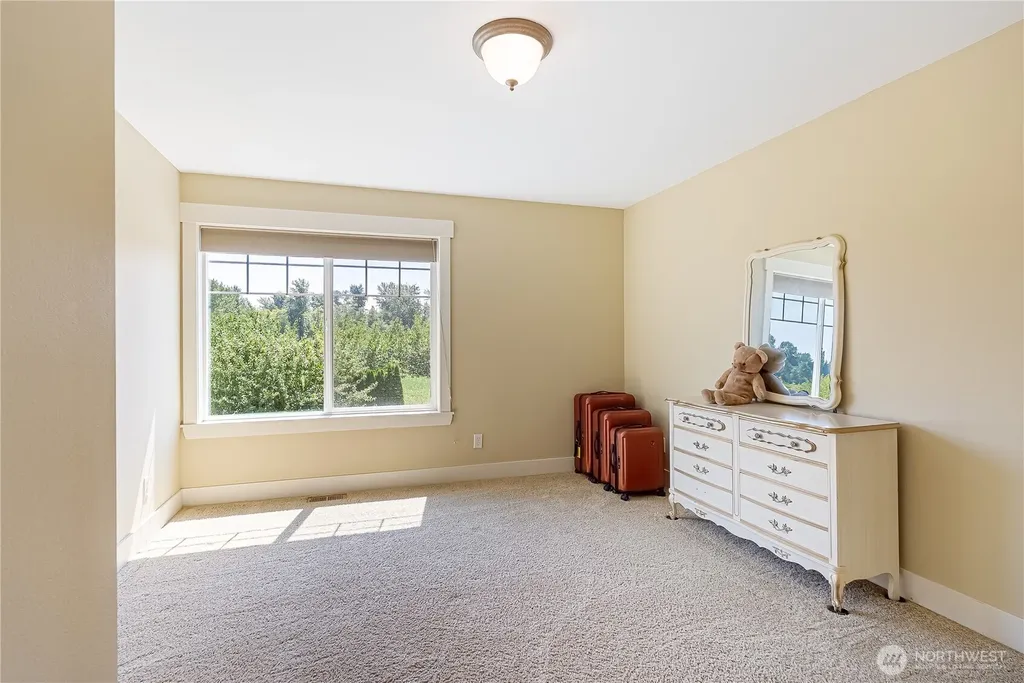 3210 White Swan Lane Ferndale WA 98248