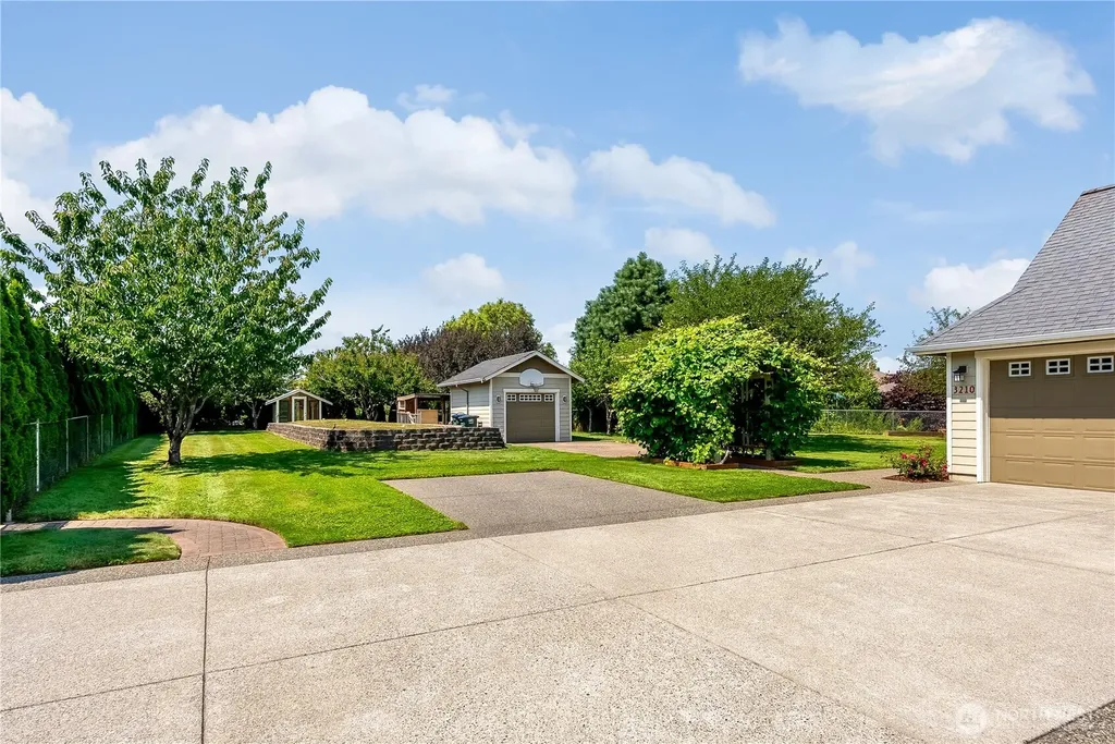 3210 White Swan Lane Ferndale WA 98248