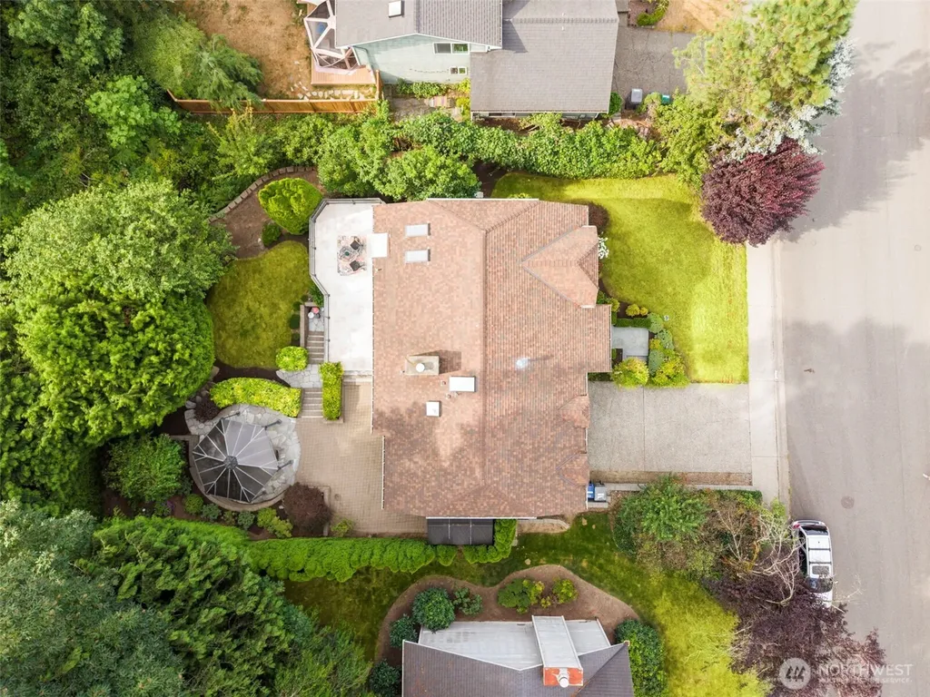 10821 181st Avenue NE Redmond WA 98052