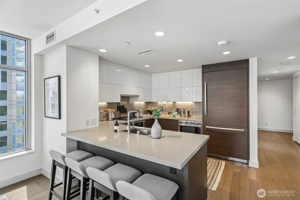 588 Bell Street Seattle WA 98121