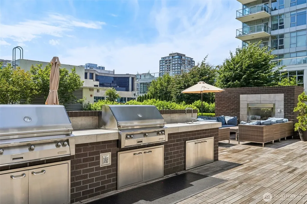 588 Bell Street Seattle WA 98121