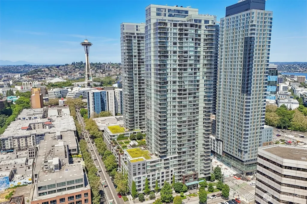 588 Bell Street Seattle WA 98121