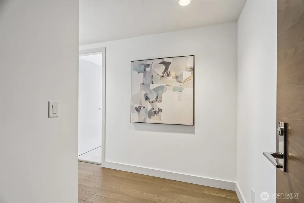588 Bell Street Seattle WA 98121