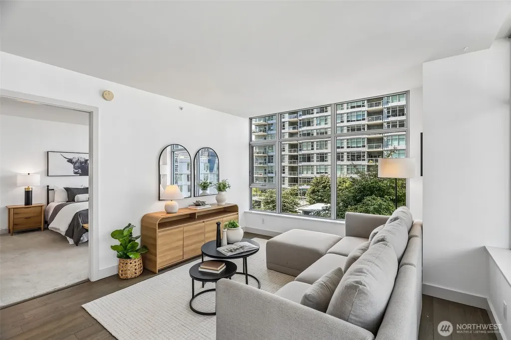 588 Bell Street Seattle WA 98121