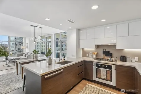 588 Bell Street Seattle WA 98121