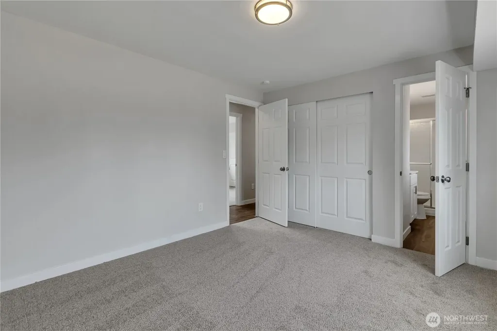 1811 162nd Street E Tacoma WA 98445
